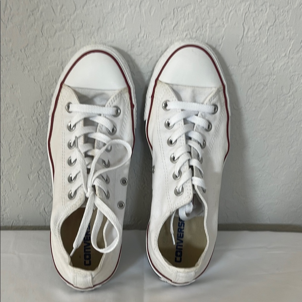 Converse White and Red Athletic Shoes Canvas Low-Top